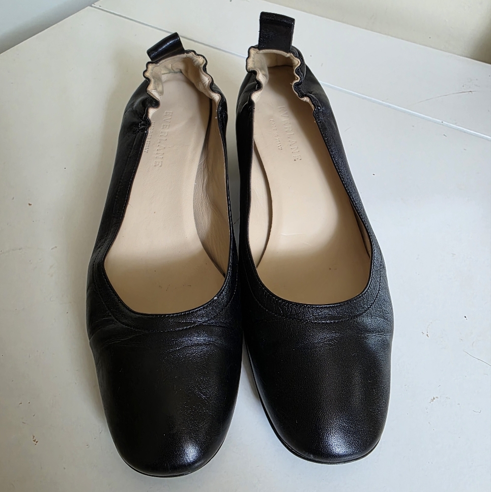 Everlane Black Leather Block Heel Pumps - Picture 2 of 11